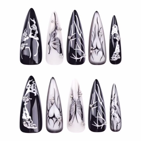 ⁦Heart and Butterfly Press-On Nails⁩ - الصورة ⁦5⁩