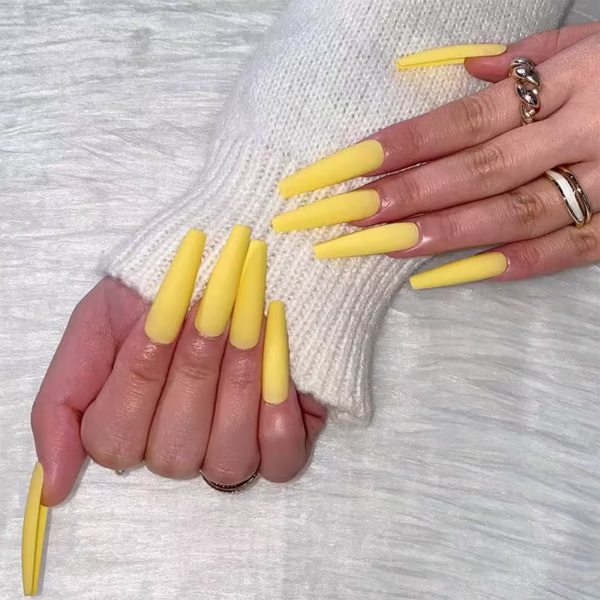 Minimalist Solid Color Matte Press-On Nails - Image 3